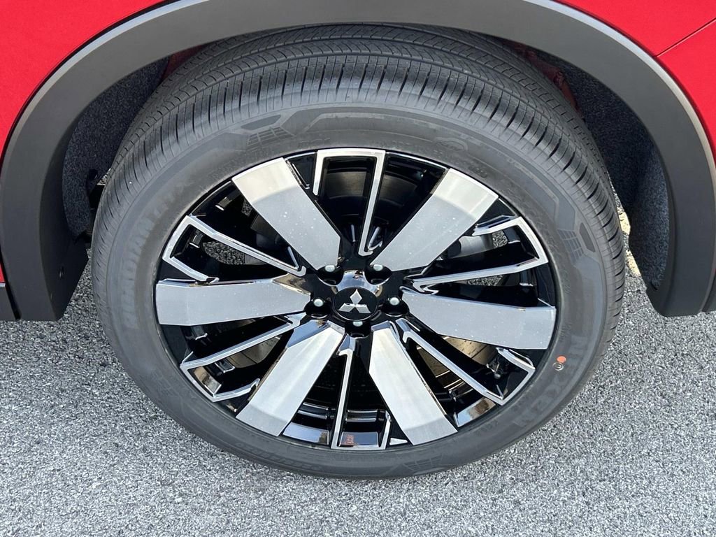 New 2026 Mitsubishi Outlander SE FWD image 13