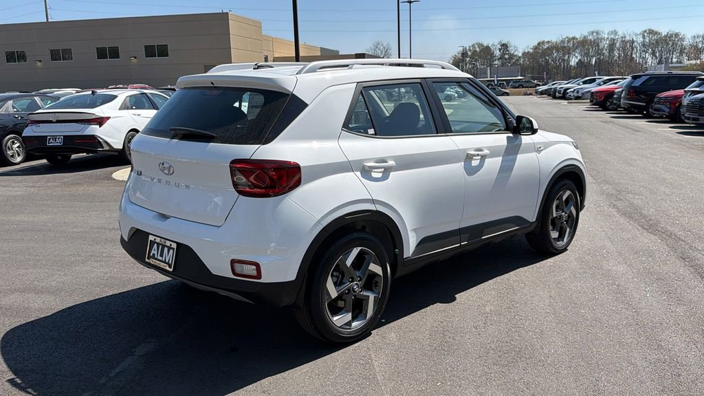 New 2026 Hyundai Venue SEL image 6