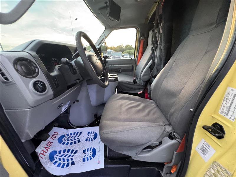 Used 2019 Ford E-450 and Econoline 450 Super Duty w/ Power Windows & Locks Group image 34