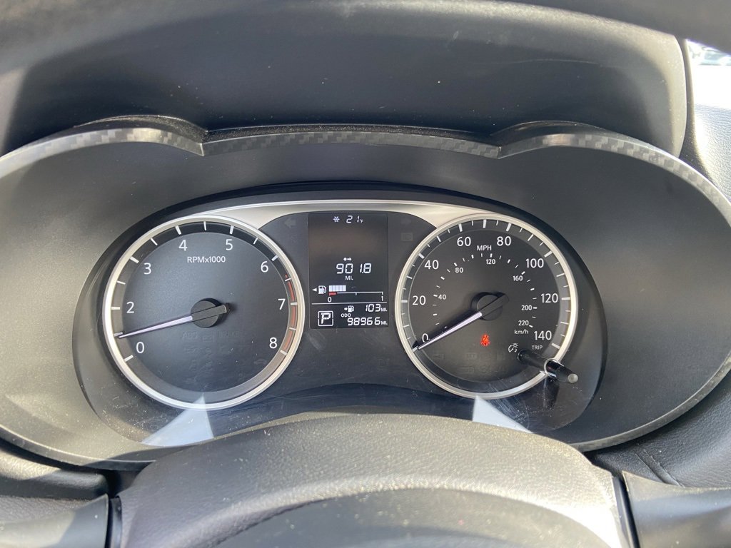 Used 2021 Nissan Versa S image 11