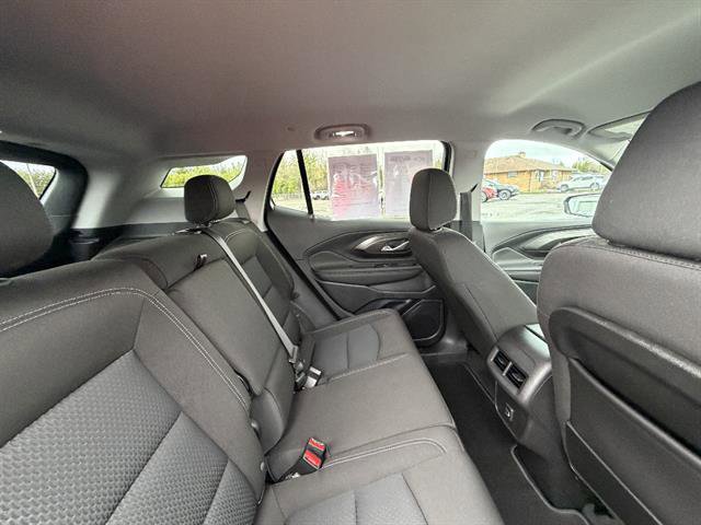Used 2023 GMC Terrain SLE FWD image 14