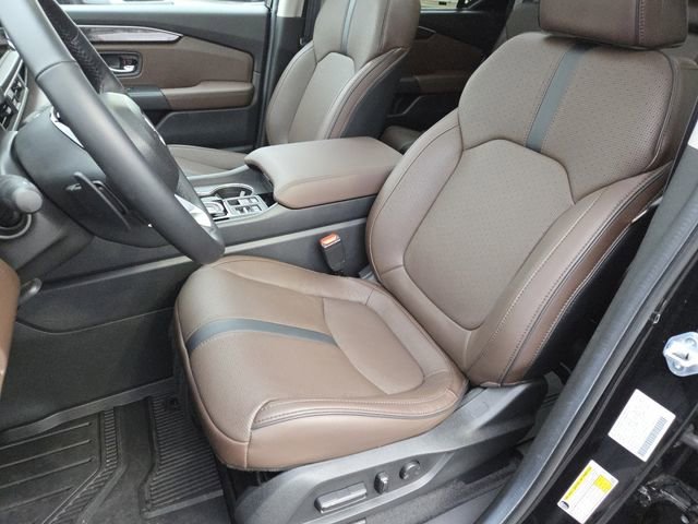 Used 2025 Honda Pilot Elite image 35