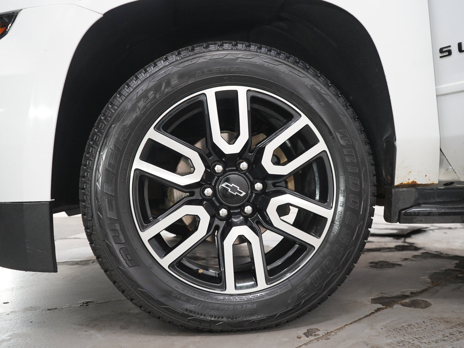 Used 2018 Chevrolet Suburban Premier w/ RST Edition AWD/4WD image 36