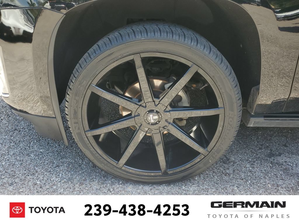 Used 2016 Cadillac Escalade Premium AWD/4WD image 14