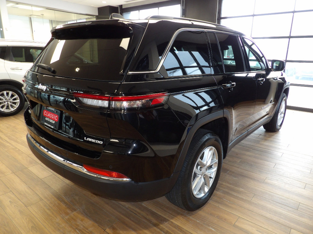 Used 2024 Jeep Grand Cherokee Laredo X w/ Luxury Tech Group I image 6