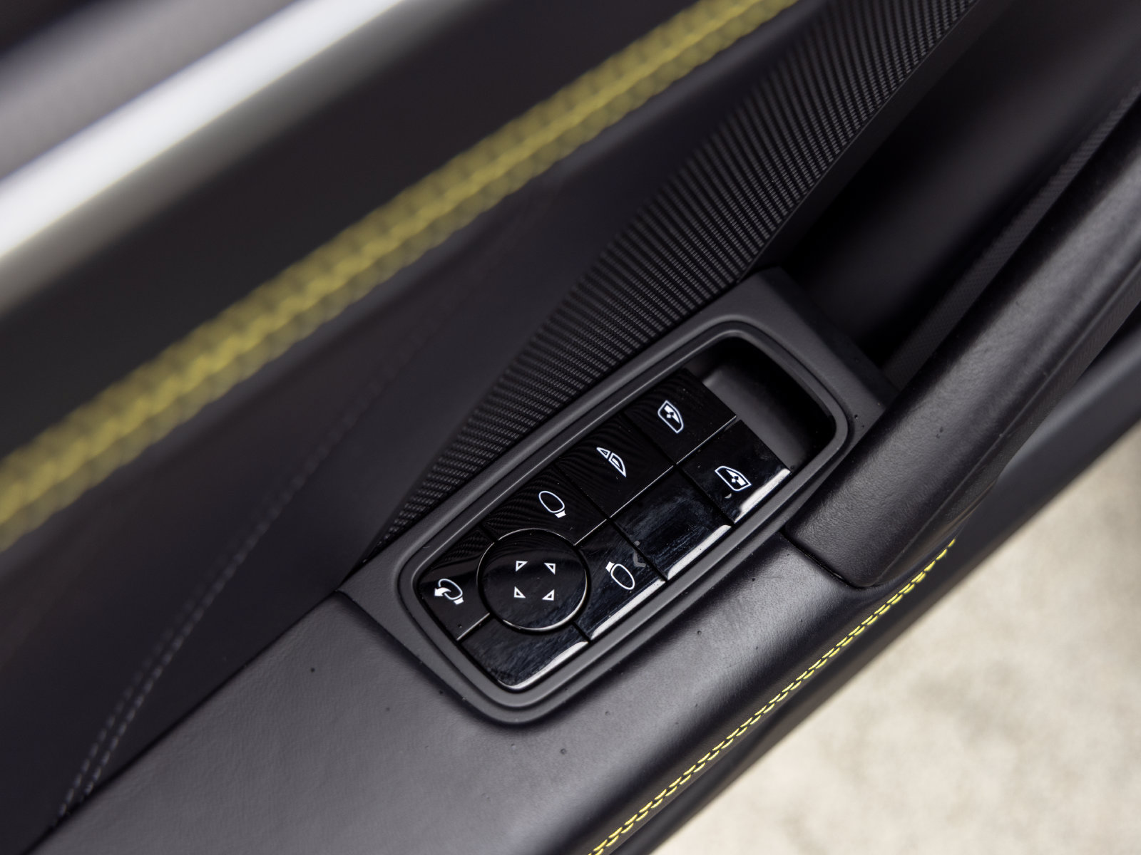 Certified 2021 Porsche 911 Turbo S AWD/4WD image 29