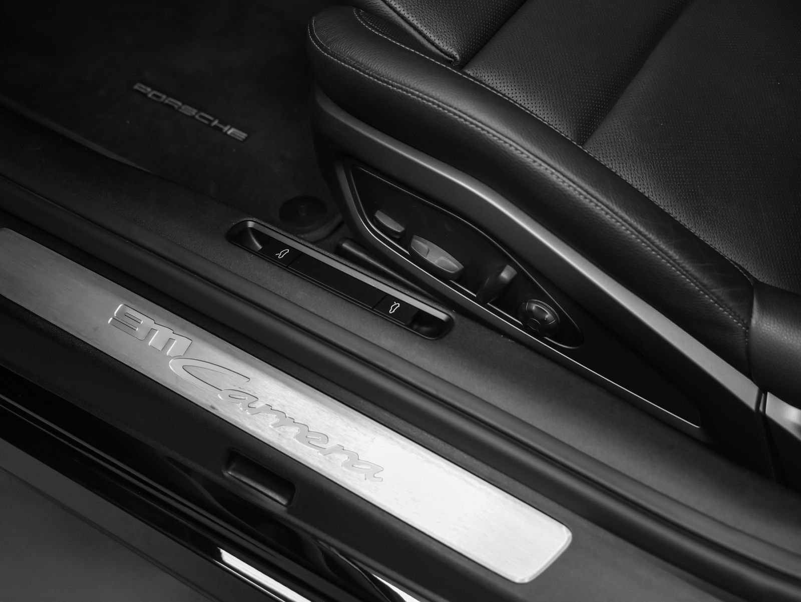Certified 2022 Porsche 911 Carrera RWD image 28