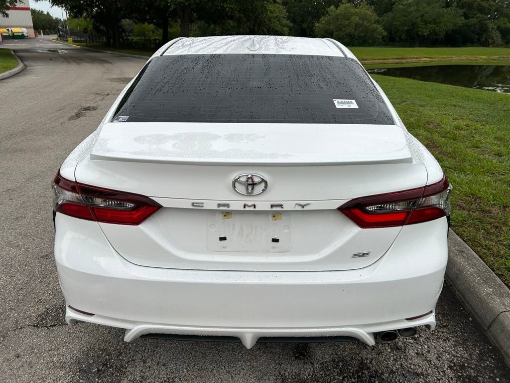 Used 2023 Toyota Camry SE FWD image 5