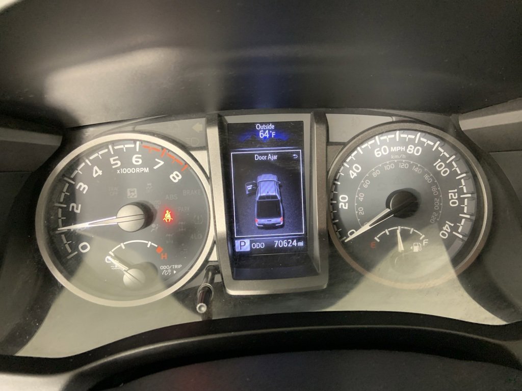 Used 2020 Toyota Tacoma TRD Off-Road image 12