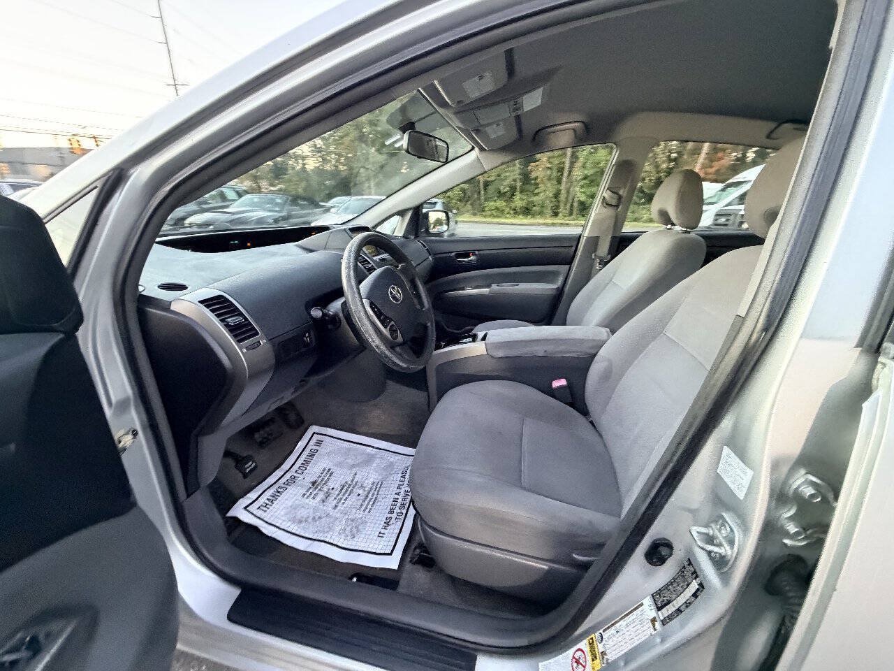 Used 2007 Toyota Prius w/ Pkg 2 FWD image 41