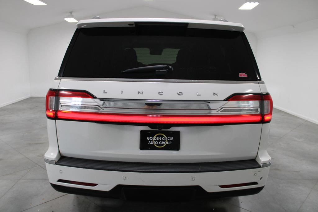 Used 2020 Lincoln Navigator L Reserve w/ Luxury Package AWD/4WD image 8