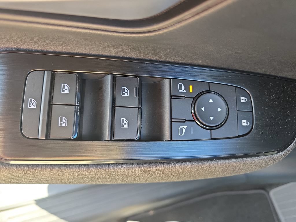 New 2026 Nissan Kicks SV AWD/4WD image 30