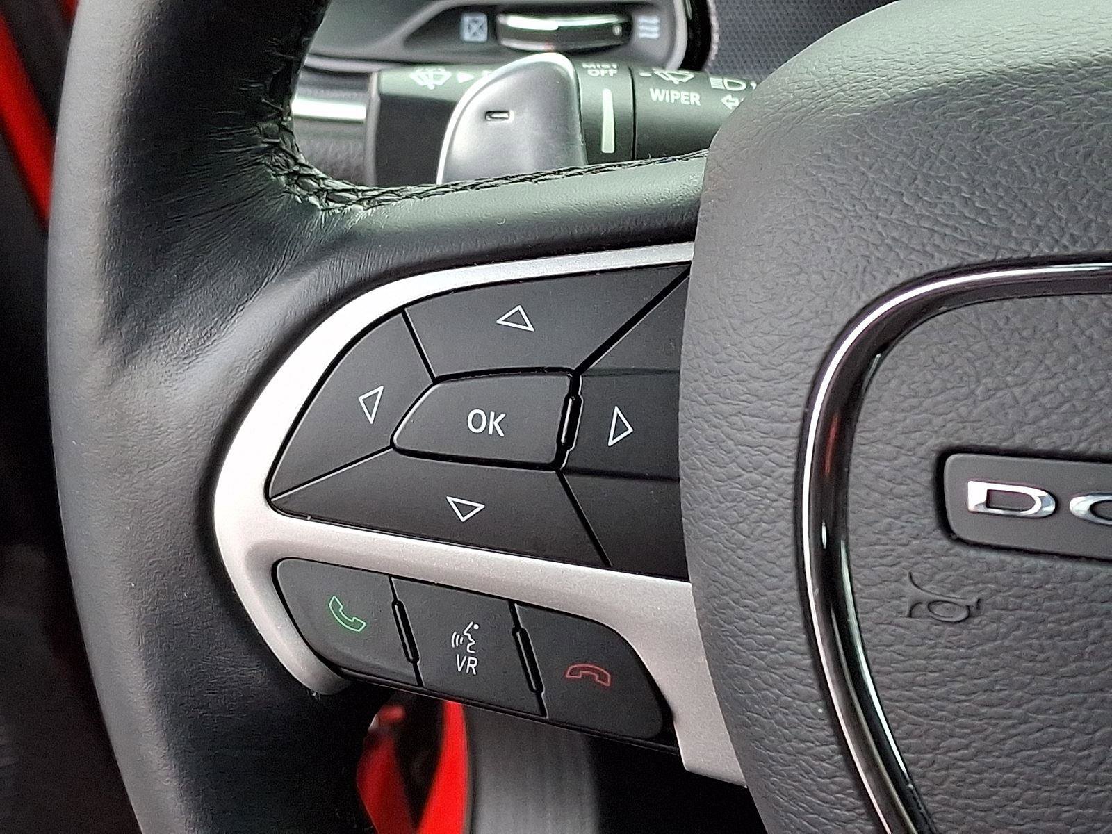 Used 2016 Dodge Challenger R/T Scat Pack w/ Leather Interior Group image 23