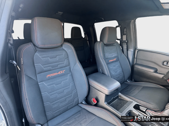 Used 2023 Nissan Frontier PRO-4X w/ Pro Convenience Package AWD/4WD image 17