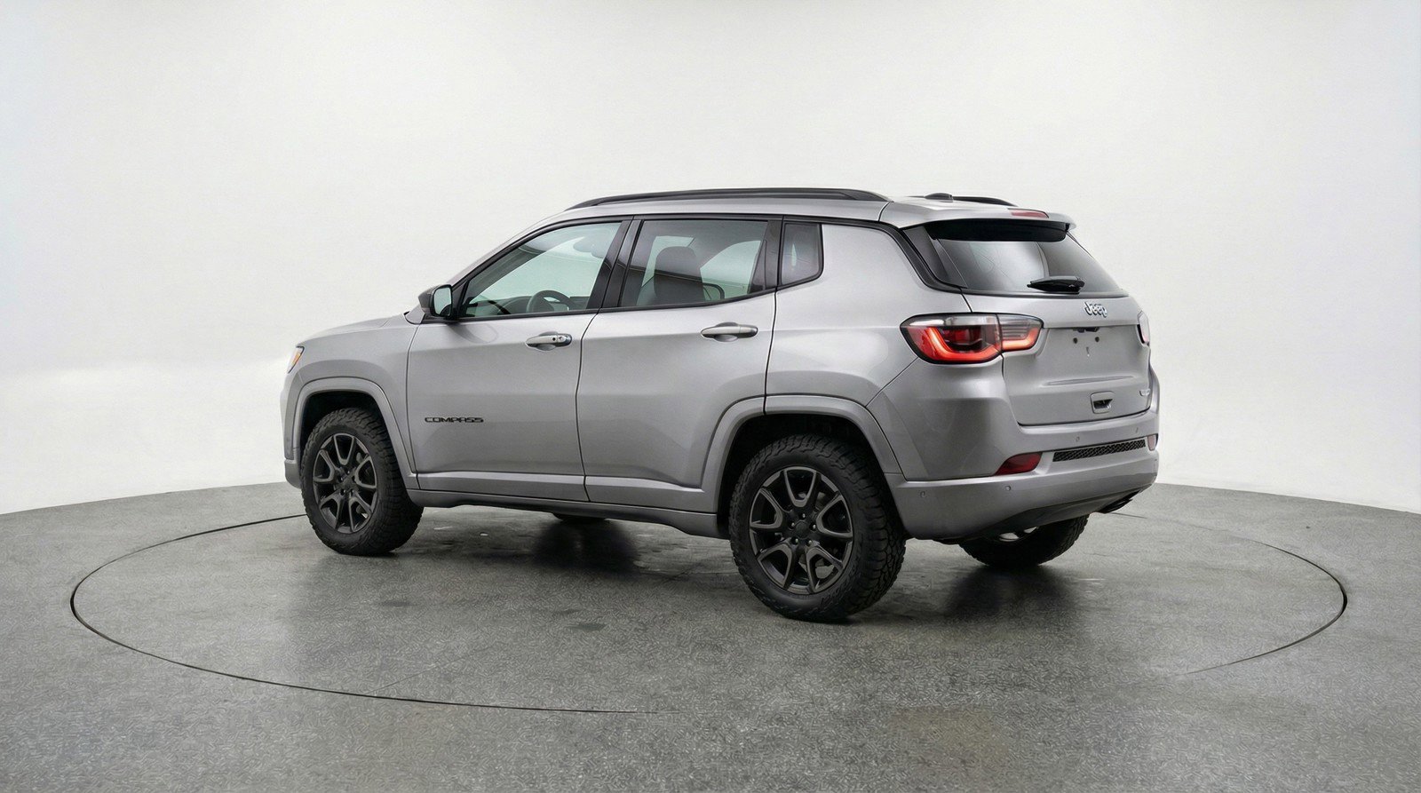 Used 2025 Jeep Compass Trailhawk image 6