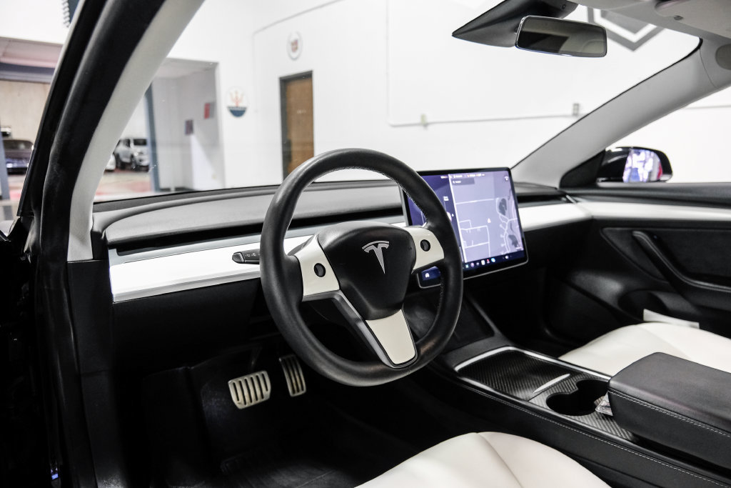 Used 2021 Tesla Model 3 Performance AWD/4WD image 3