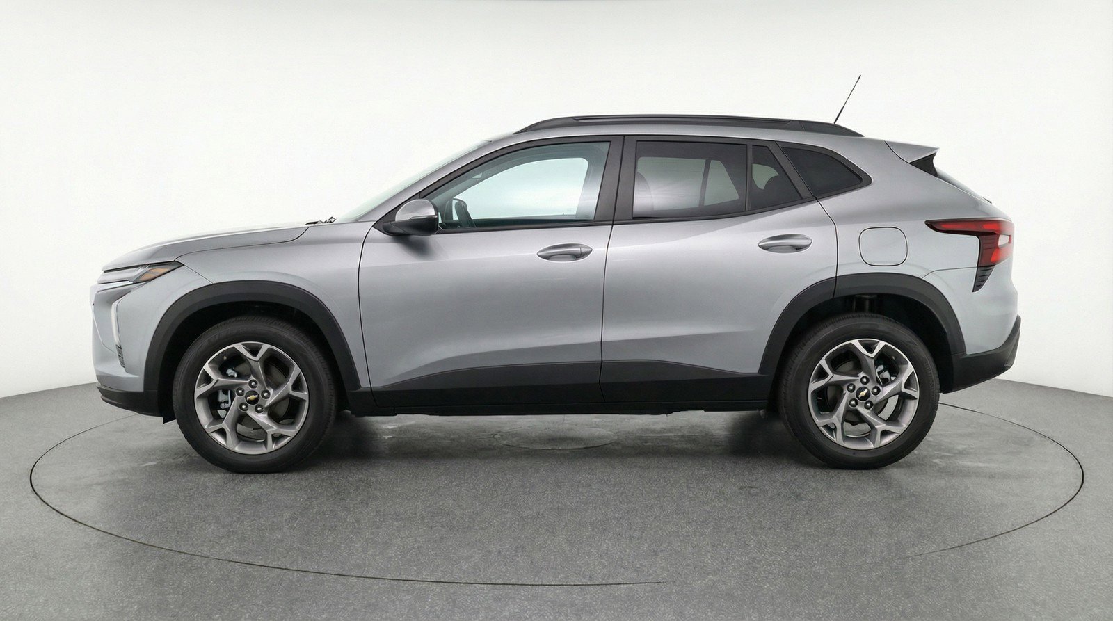 Used 2025 Chevrolet Trax LT w/ LT Convenience Package image 5