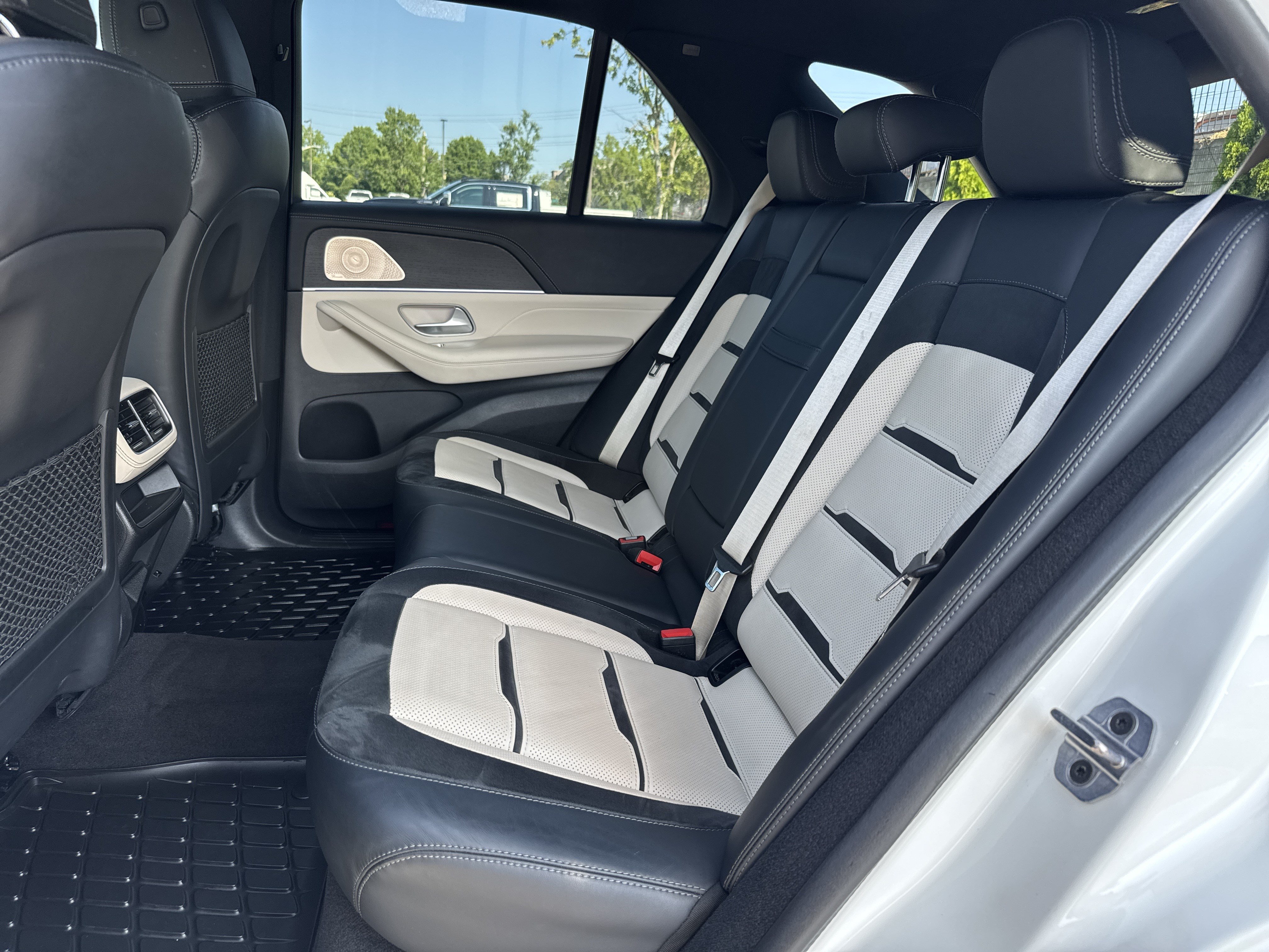 Used 2024 Mercedes-Benz GLE 53 AMG 4MATIC image 31
