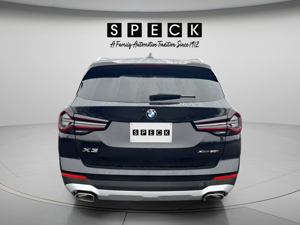 Used 2022 BMW X3 xDrive30i w/ Convenience Package AWD/4WD image 4