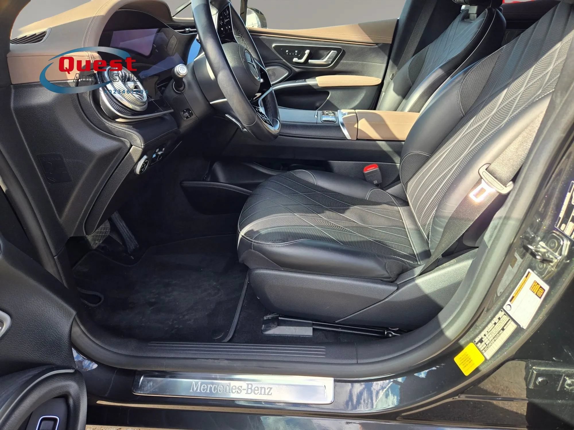 Used 2023 Mercedes-Benz EQS 580 4MATIC Sedan w/ Exclusive Trim Package image 37
