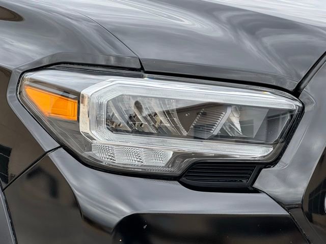 Used 2023 Toyota Tacoma TRD Off-Road image 8