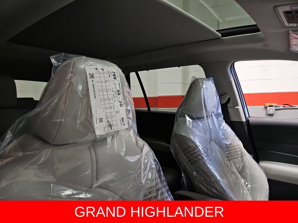 New 2026 Toyota Grand Highlander AWD image 26