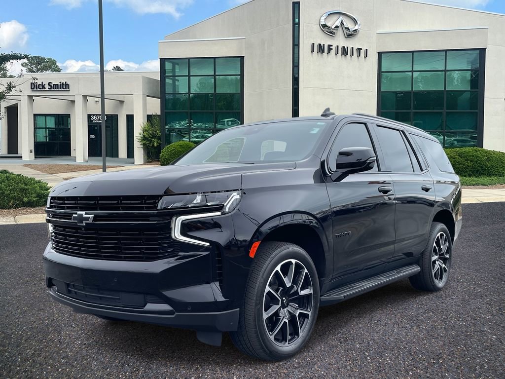 Used 2024 Chevrolet Tahoe RST w/ Luxury Package image 3