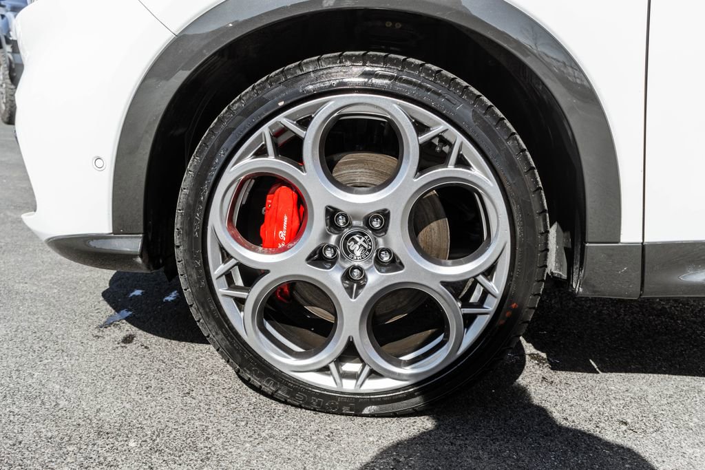 Used 2024 Alfa Romeo Tonale Veloce image 40