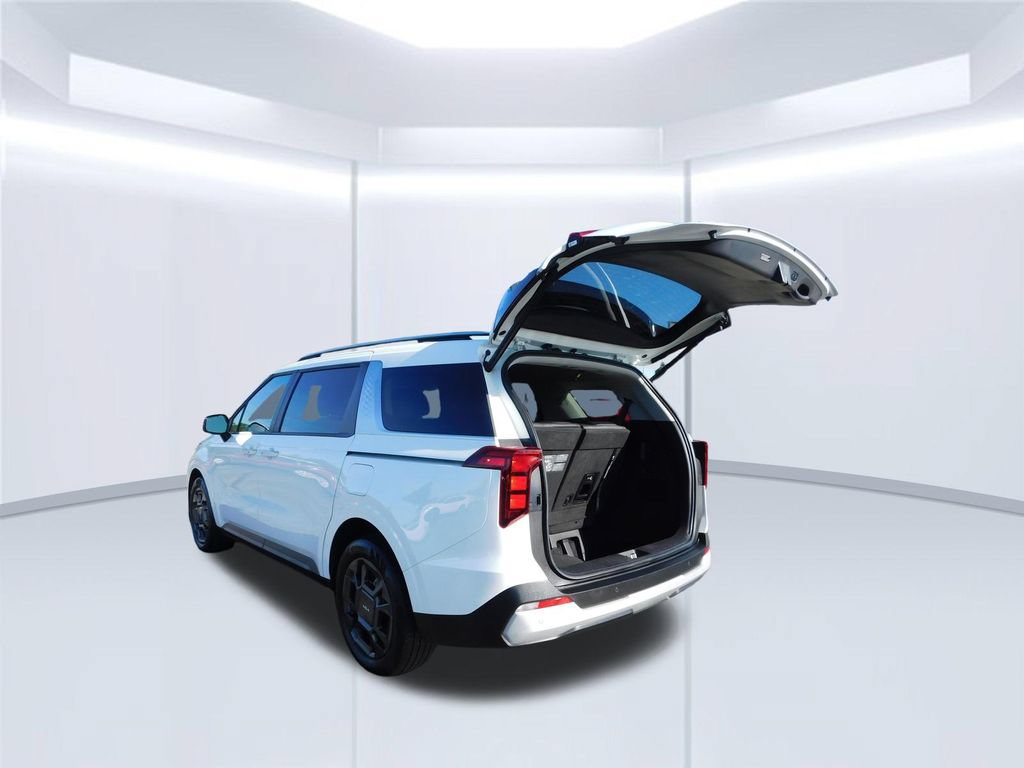 Used 2025 Kia Carnival EX FWD image 23
