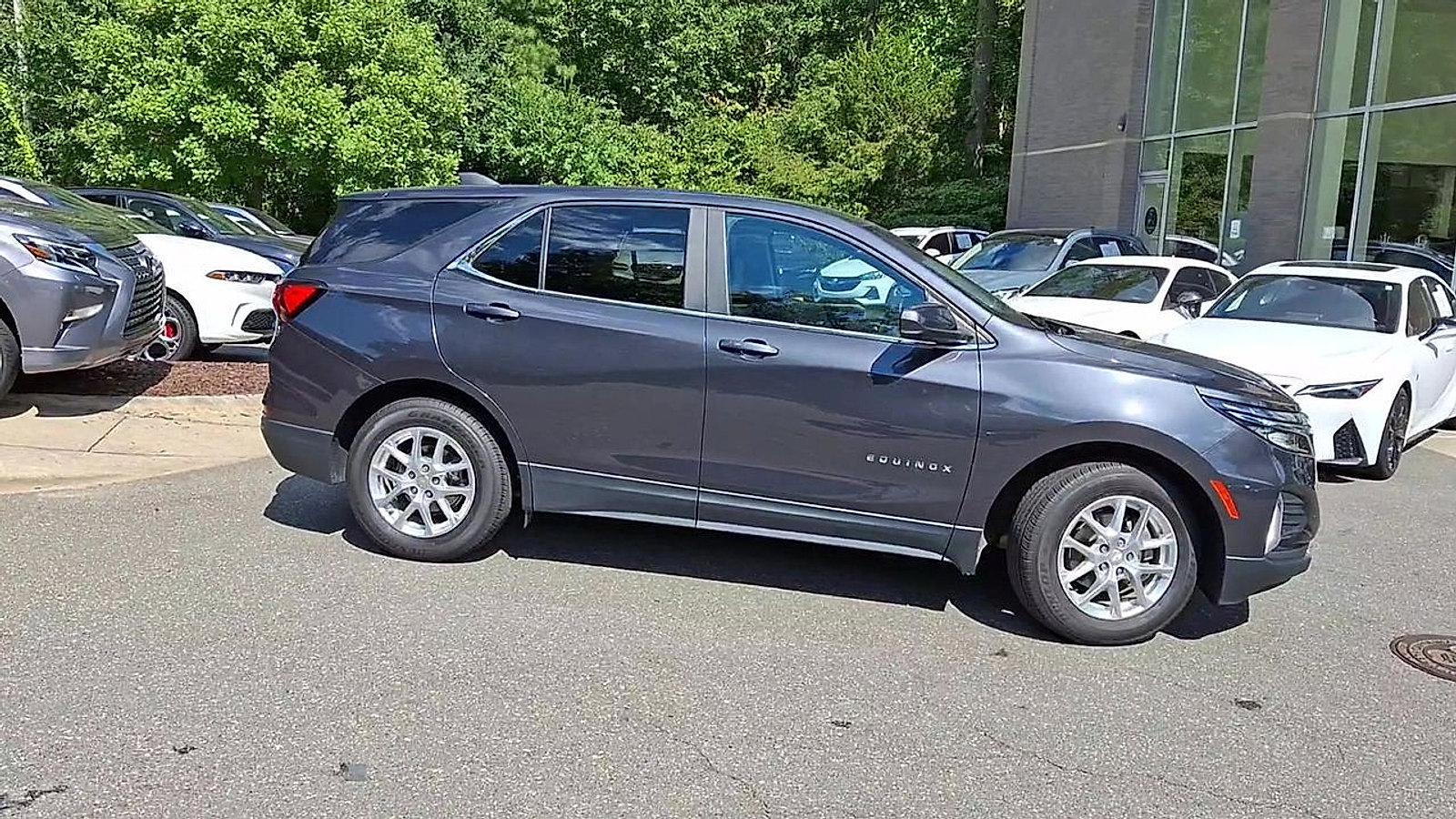 Used 2022 Chevrolet Equinox LT image 9