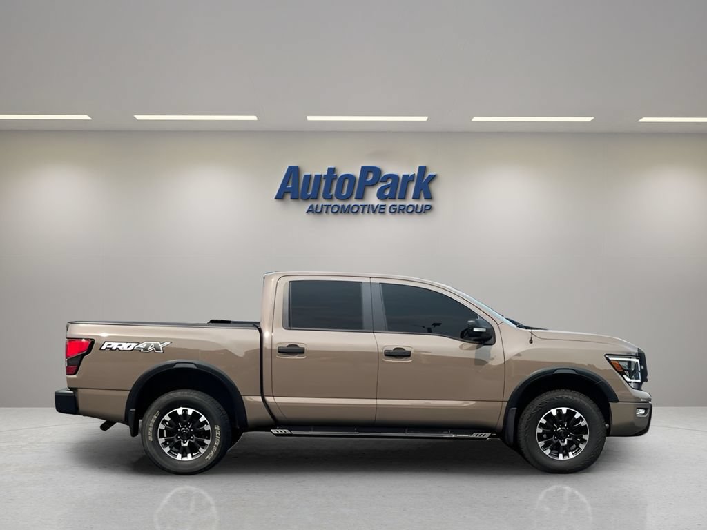 Used 2020 Nissan Titan PRO-4X AWD/4WD image 8
