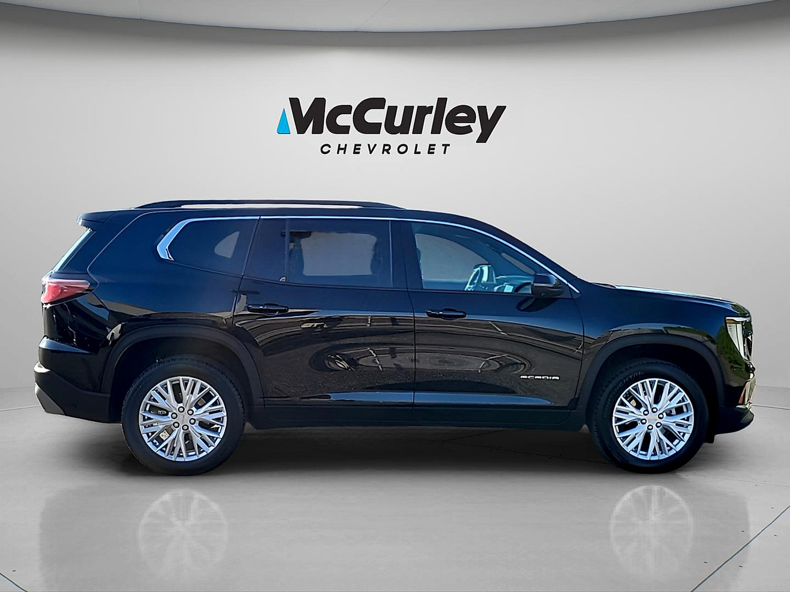 Used 2026 GMC Acadia Elevation w/ Elevation Premium Package AWD/4WD image 8