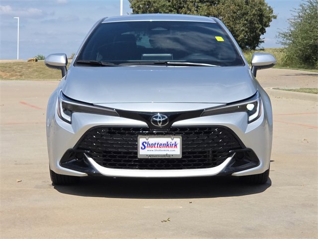 Used 2023 Toyota Corolla SE image 2