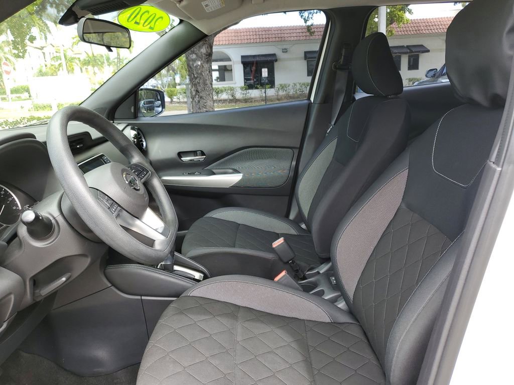 Used 2020 Nissan Kicks SV w/ Exterior Package image 19