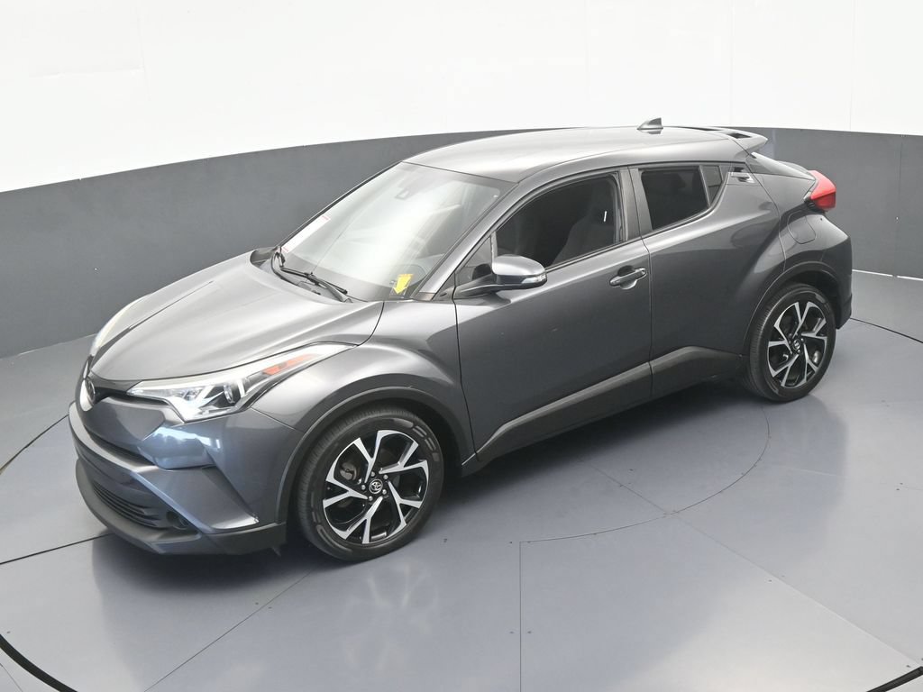 Used 2019 Toyota C-HR XLE FWD image 38
