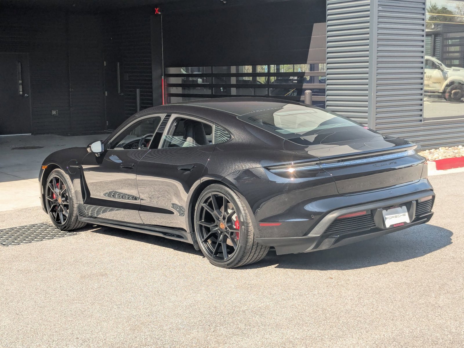 New 2025 Porsche Taycan GTS image 3