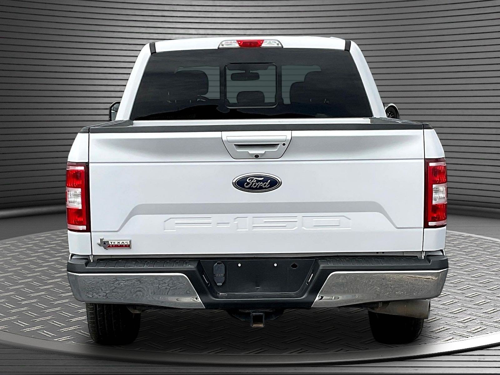 Used 2019 Ford F150 Lariat w/ Trailer Tow Package RWD image 6