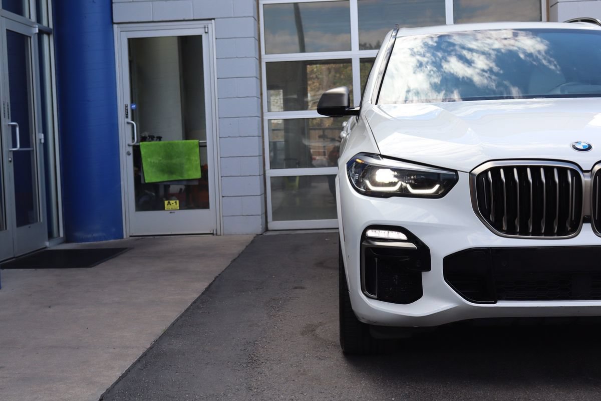 Used 2020 BMW X5 M50i w/ Premium Package AWD/4WD image 37