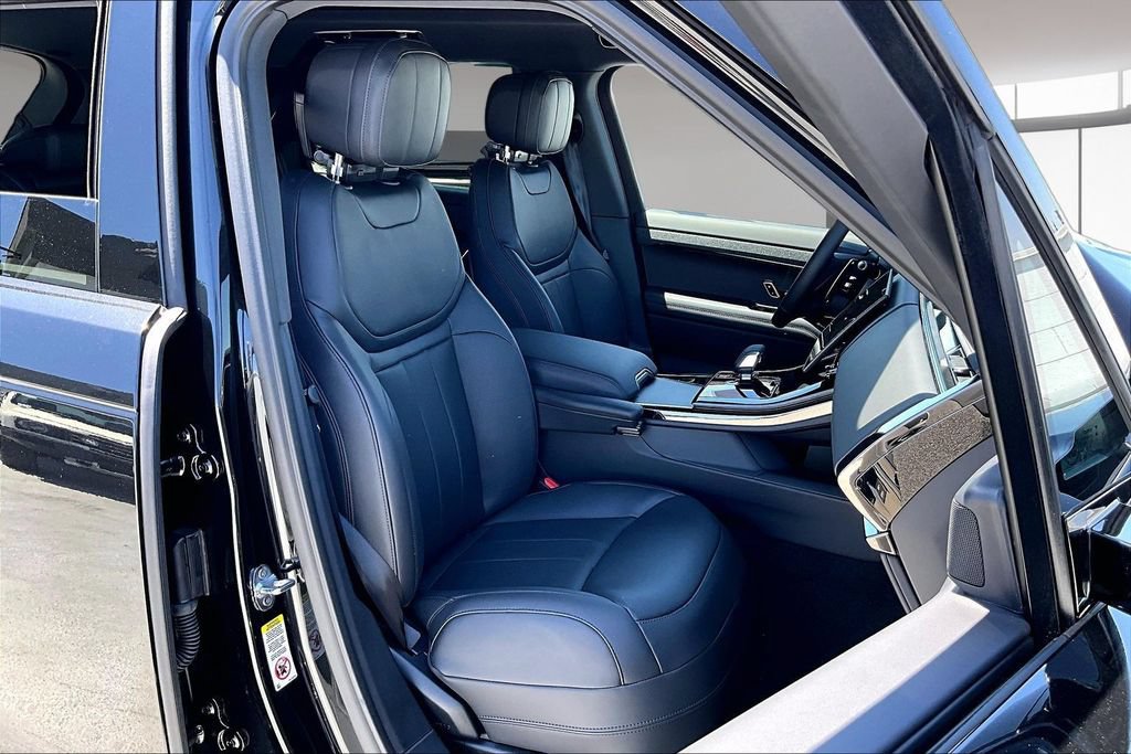 New 2026 Land Rover Range Rover Sport Dynamic SE AWD/4WD image 11