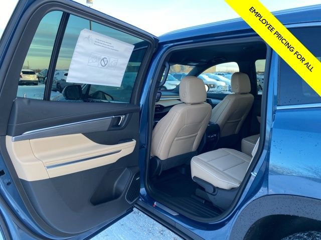 New 2025 Buick Enclave Preferred w/ LPO, Floor Liner Package image 32