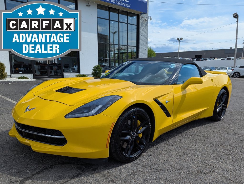 Used 2015 Chevrolet Corvette Stingray Convertible w/ 2LT Preferred Equipment Group RWD image 2
