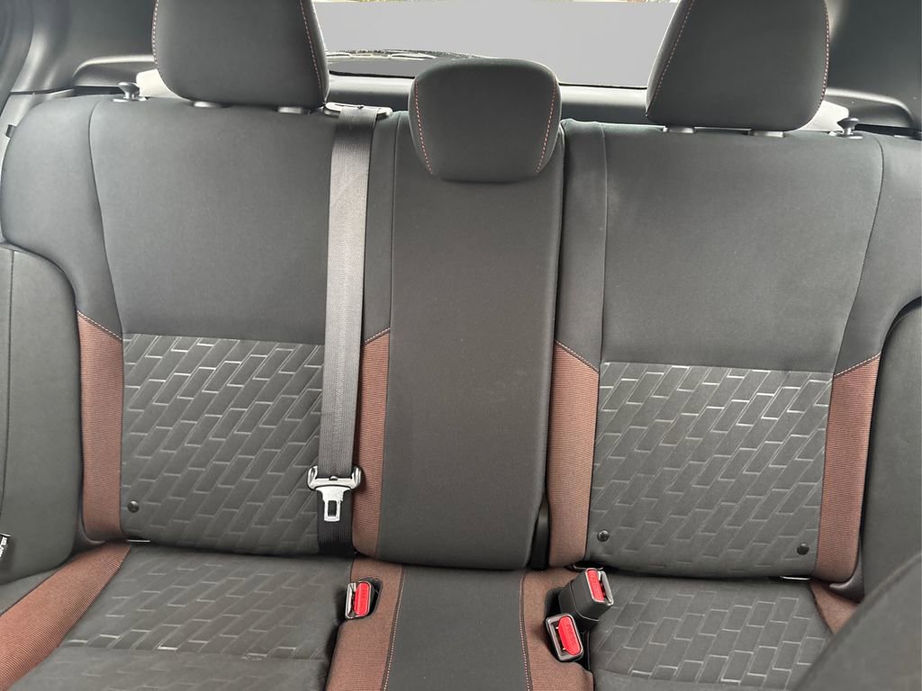 Used 2024 Nissan Kicks SR image 18