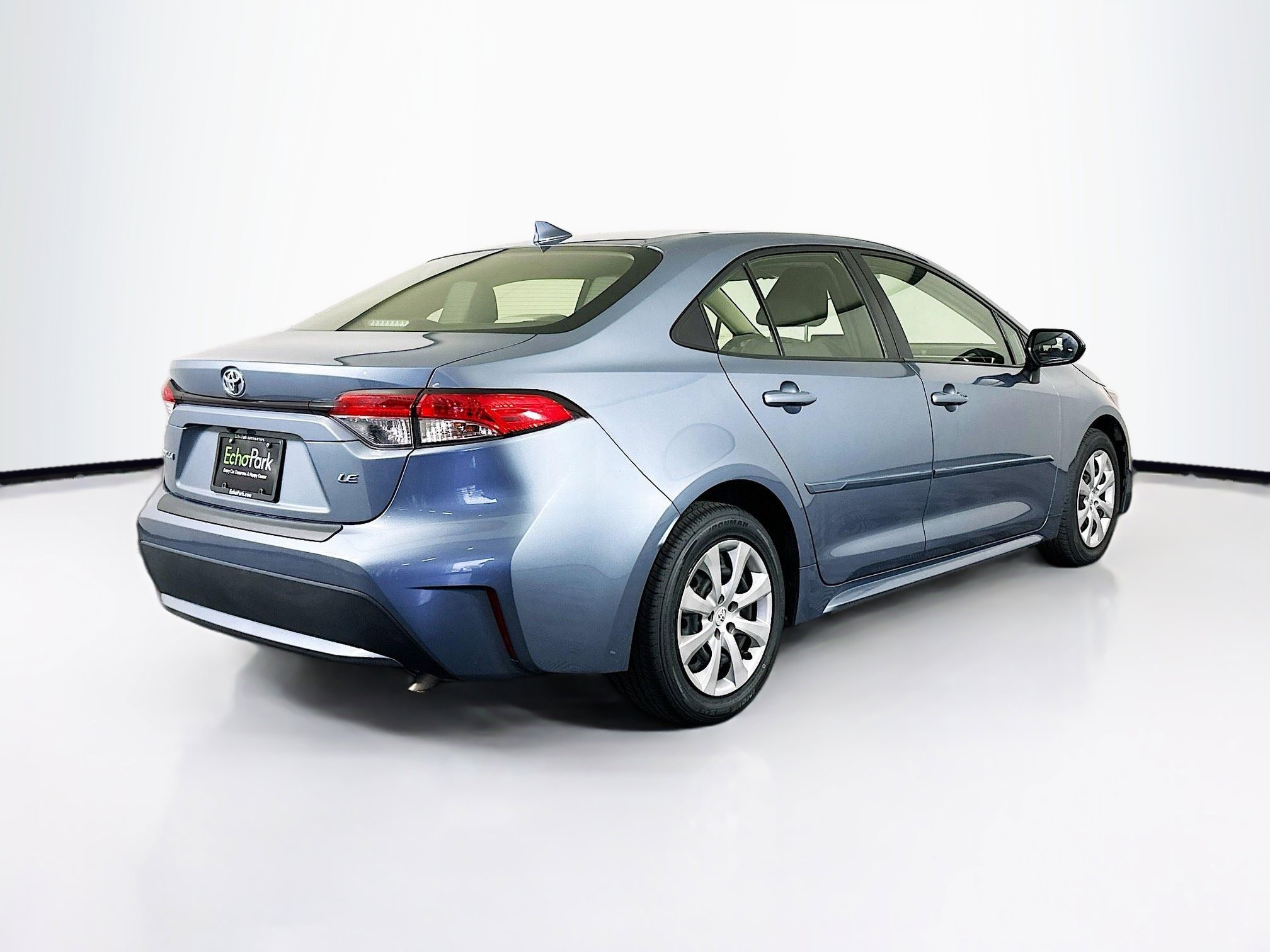 Used 2020 Toyota Corolla LE image 9