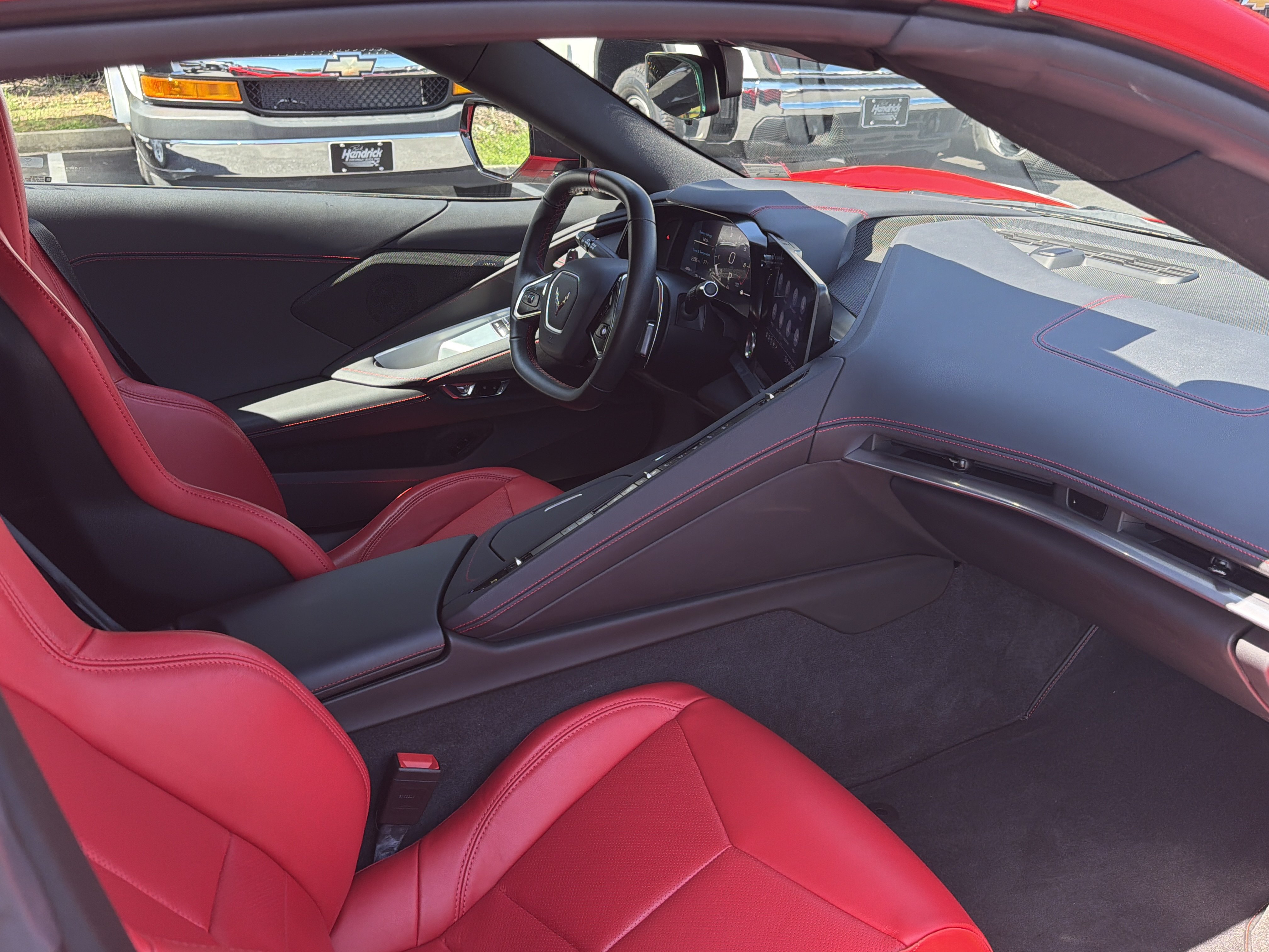 Used 2022 Chevrolet Corvette Stingray Coupe w/ Z51 Performance Package RWD image 33