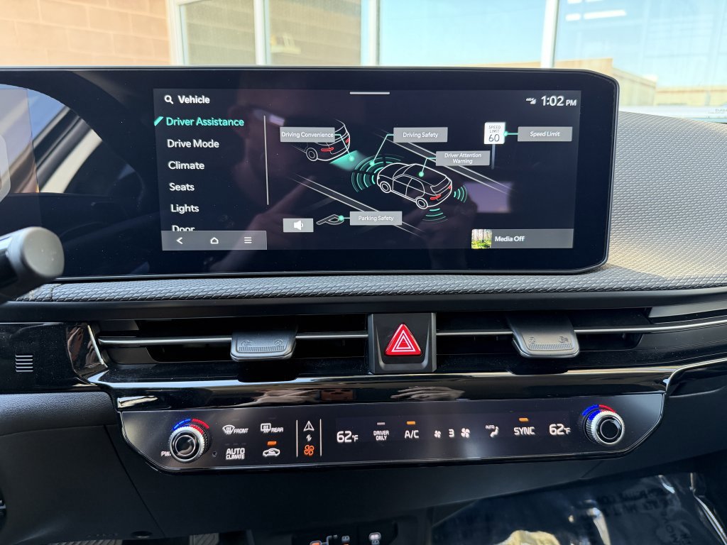 Used 2025 Kia EV6 Wind image 23