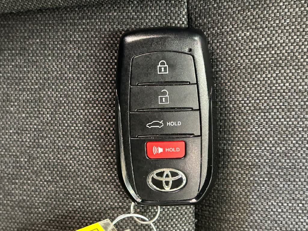 Used 2025 Toyota Camry LE w/ Convenience Package FWD image 19