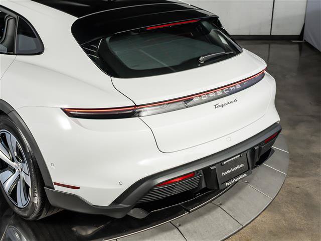 New 2026 Porsche Taycan 4 Cross Turismo AWD/4WD image 32