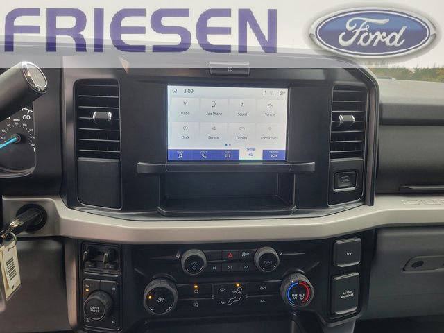 New 2026 Ford F350 XLT w/ Snow Plow/Camper Package image 25