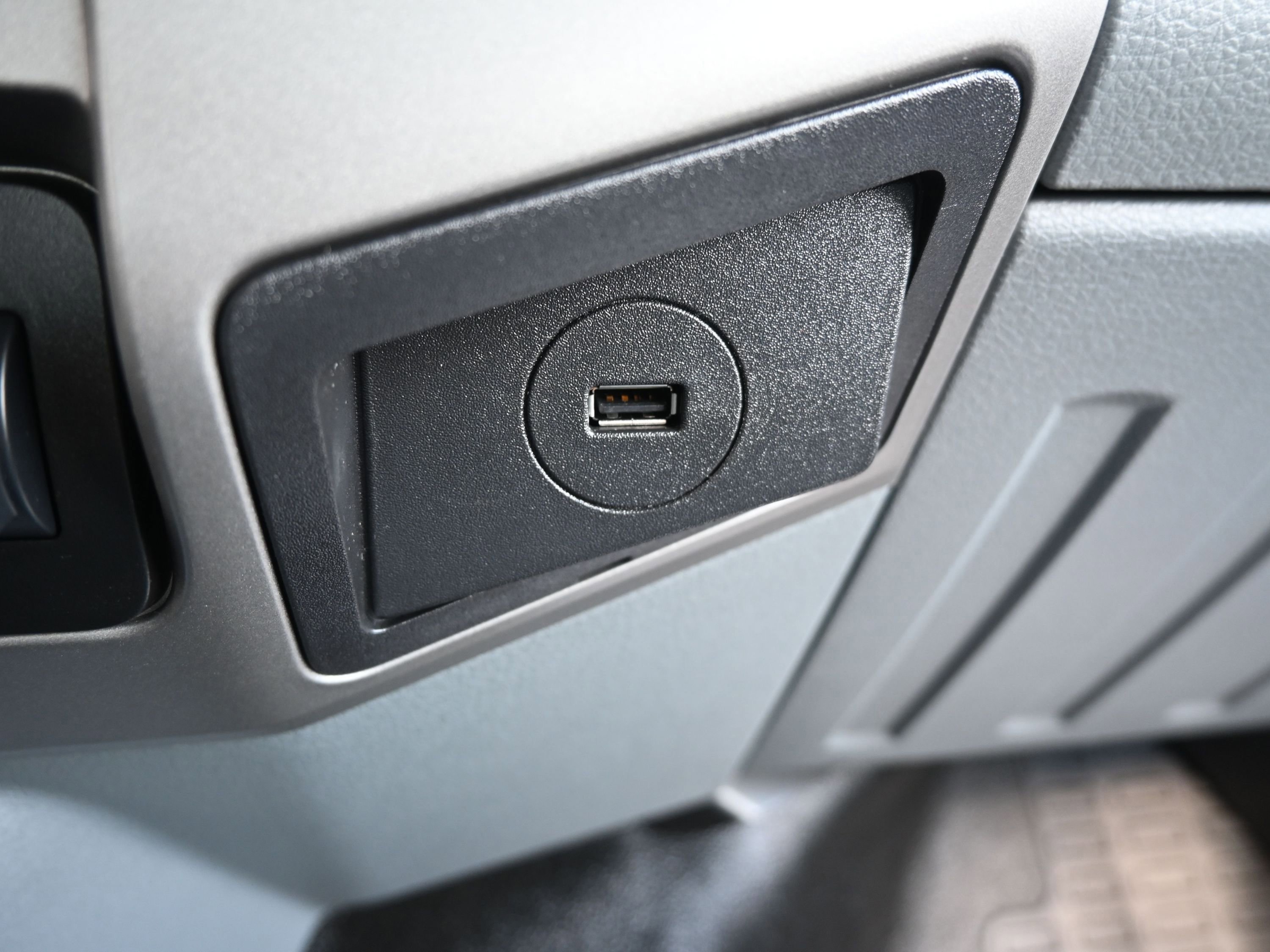 New 2026 Ford F650 2WD SuperCab Super Duty image 28