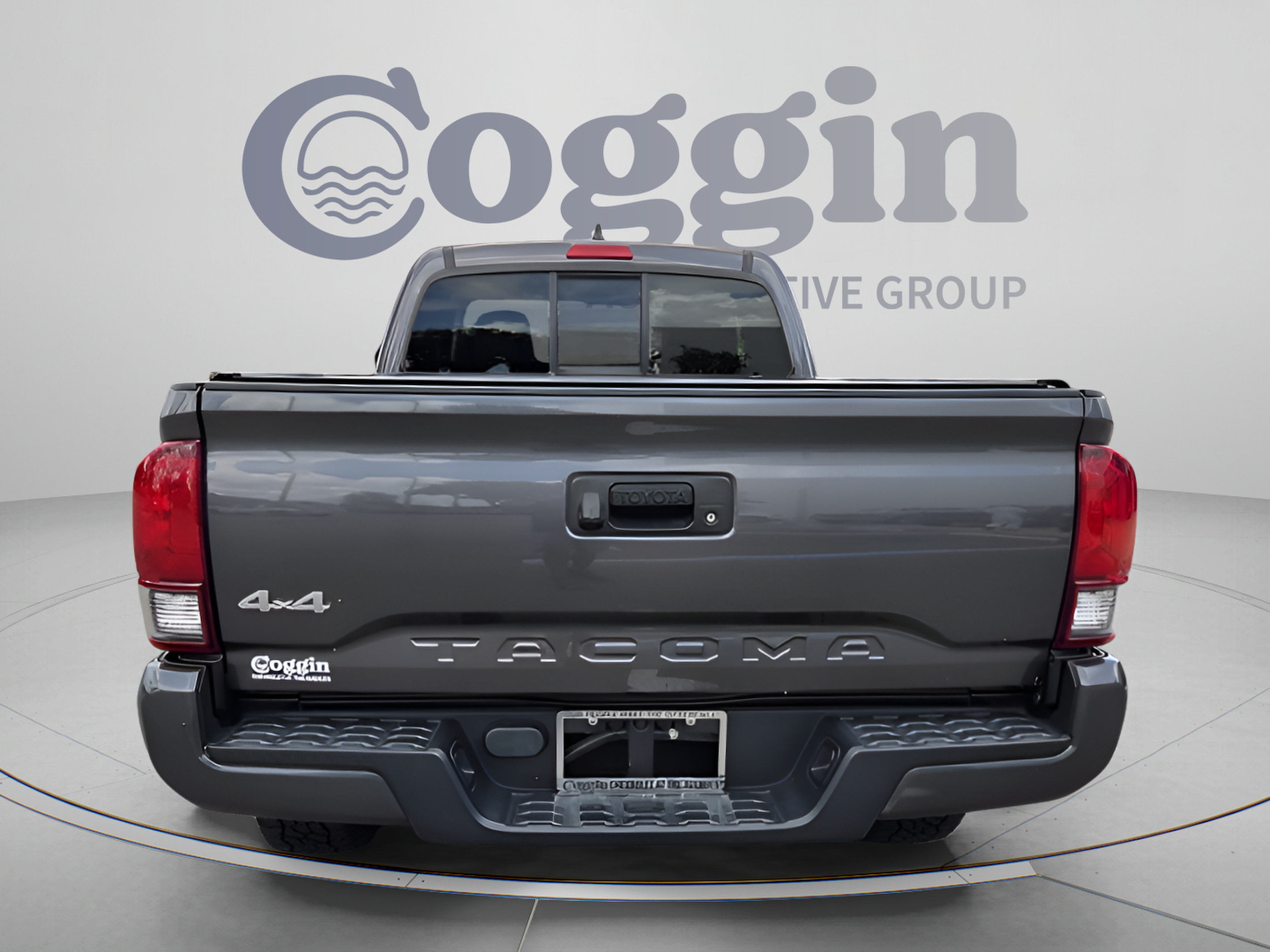 Used 2022 Toyota Tacoma SR w/ SR Convenience Package AWD/4WD image 4